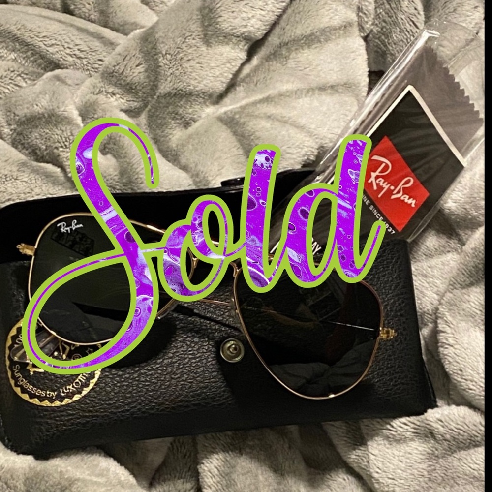 Ray-Bans Aviator’s